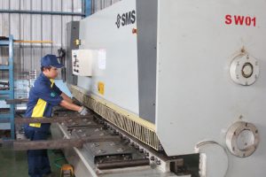 metal shearing machine